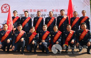 玉溪路政支队团委参加 3.5学雷锋 志愿服务活动