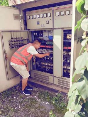 【一线】临翔公路分局保障公路隧道机电设施运行安全